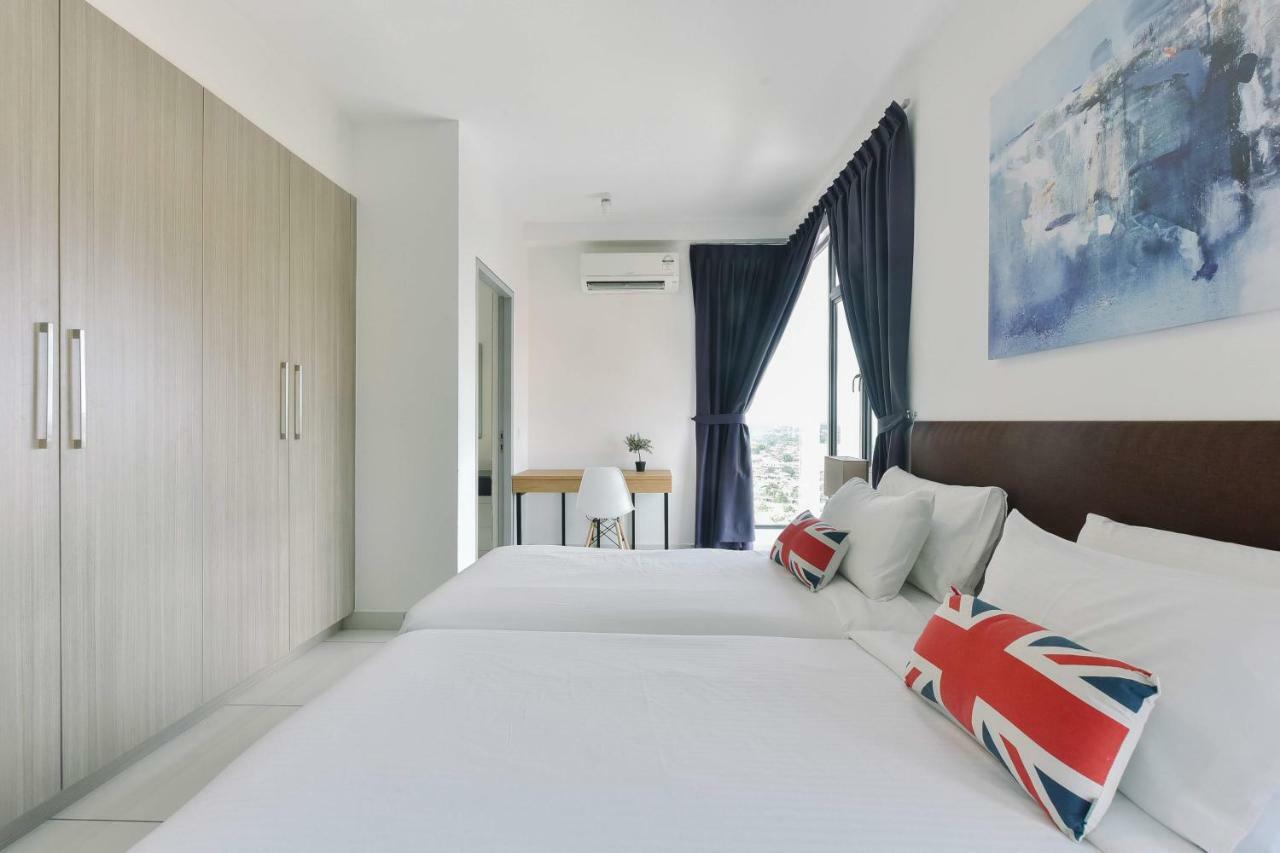 1 Tebrau Suites By Subhome Johor Bahru Exterior photo